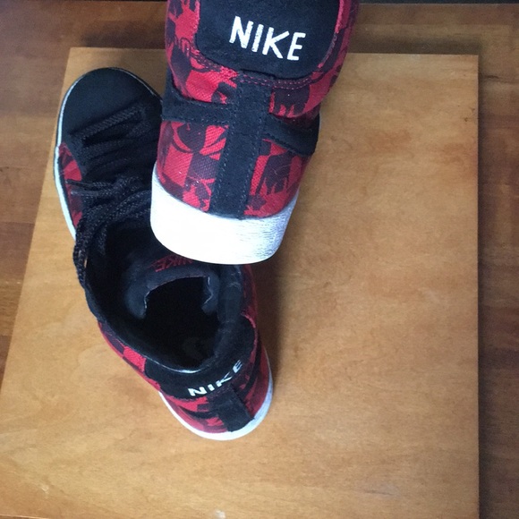 SOLD - Picture 2 of 4